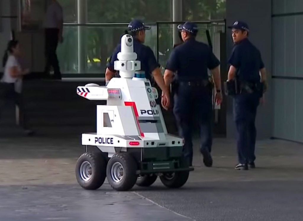 Singapur’un asayişinden robotlar sorumlu olacak