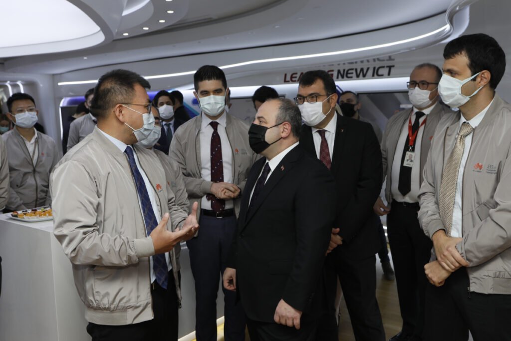 Mustafa Varank: Ar-Ge merkezlerine desteğimiz devam edecek