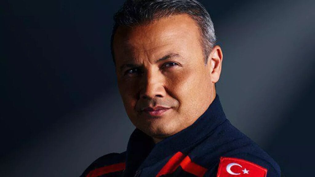 Alper Gezeravcı Dünya’ya dönüyor!